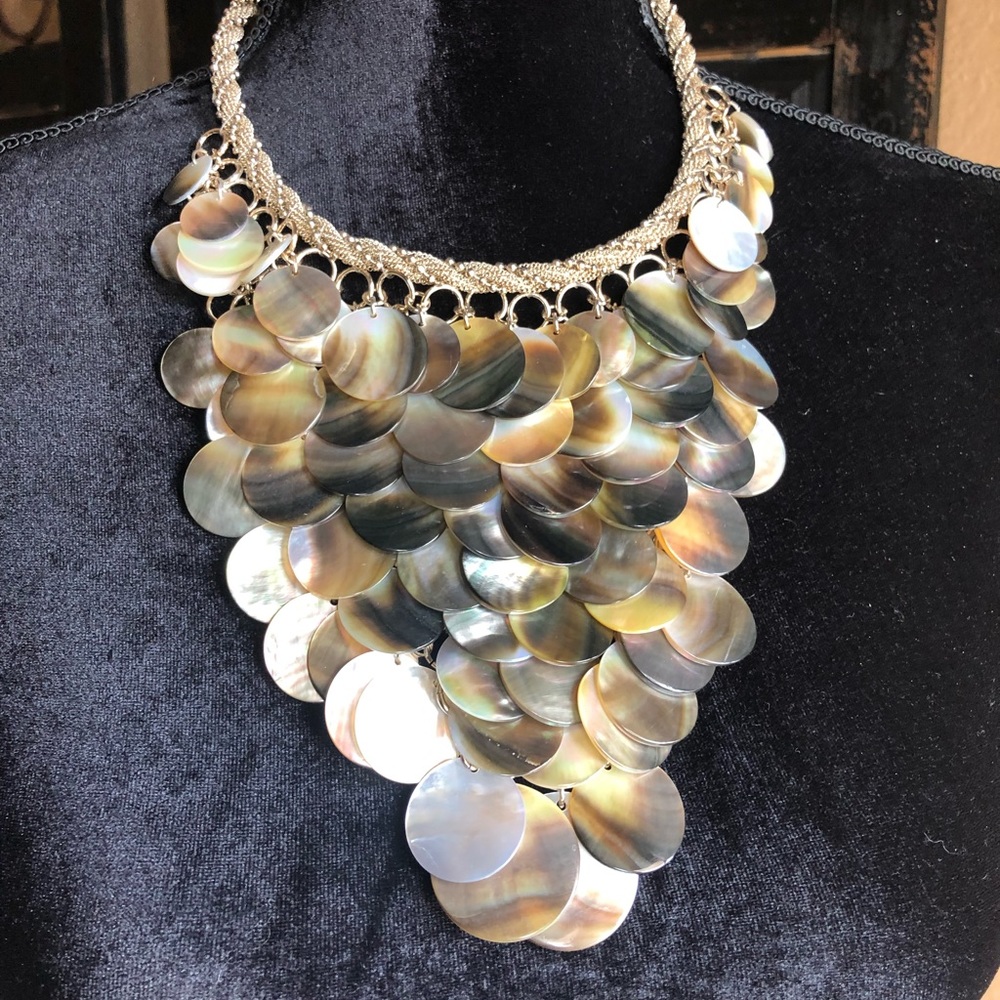 Oyster shell pearl necklace